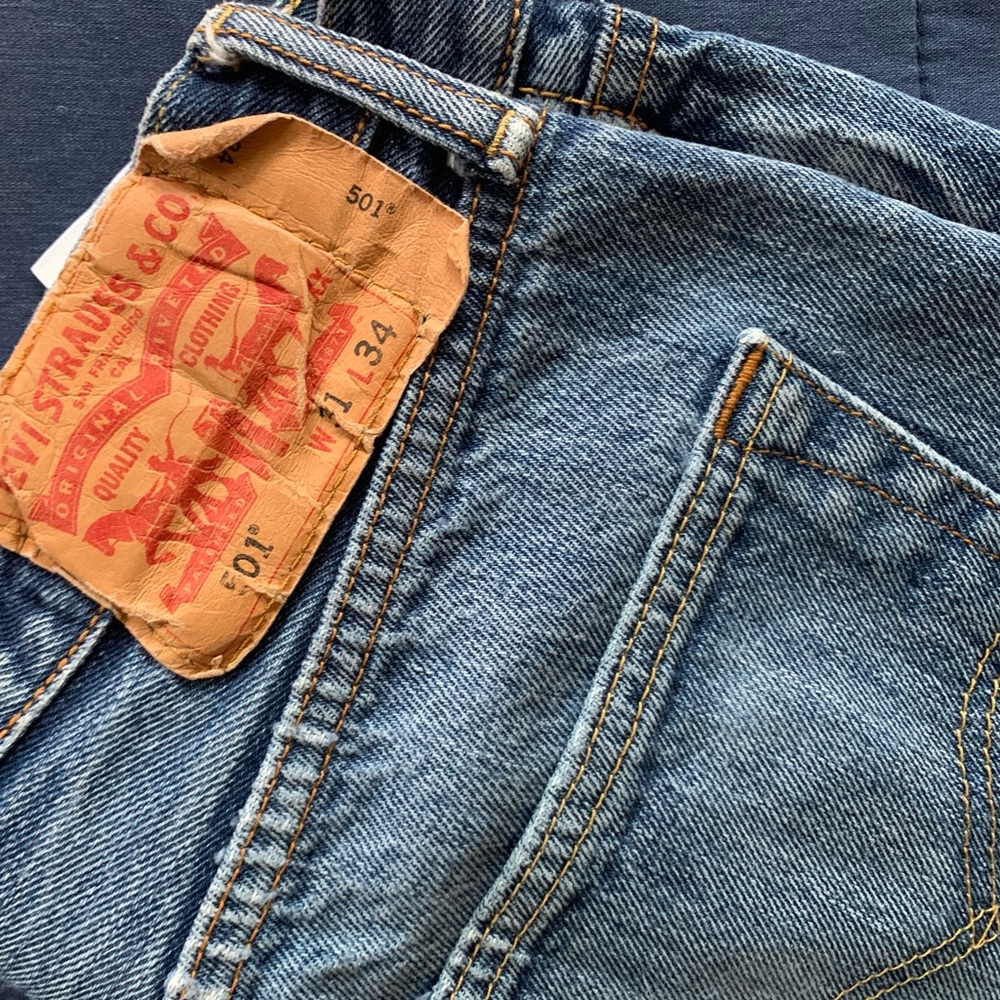 Levi’s 501 Vintage button closure